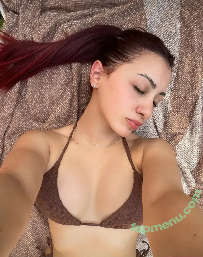mayaraaee nude photo #0097 (isaswan11 / maya / mayaraeee)