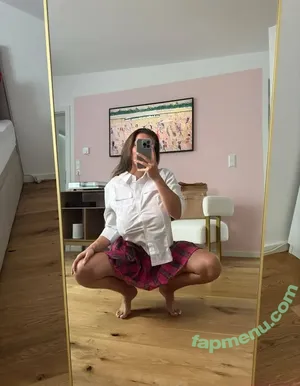  nude photo #0004