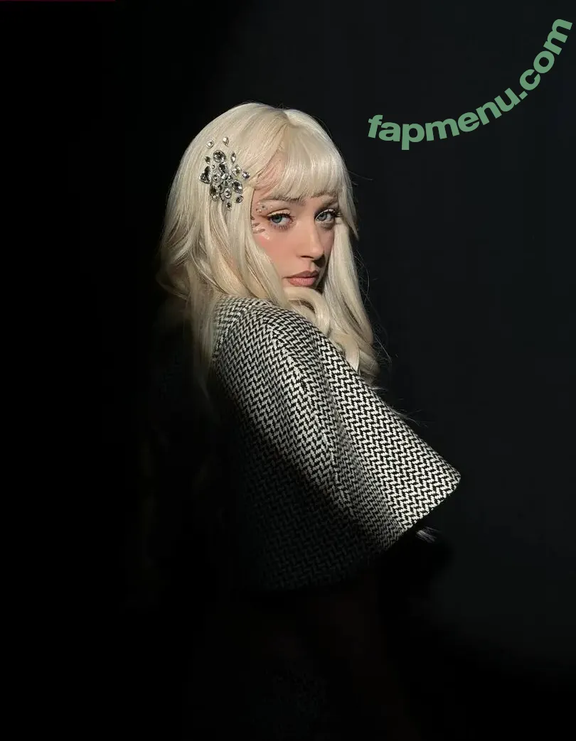 Maybe Baby nude photo #0106 (frend_baby / lady_tibby)