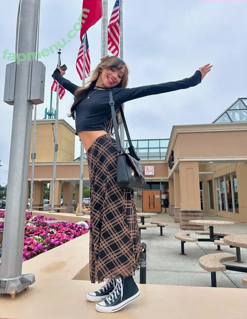 maybebaylee nude photo #0039 (maybebaylee)