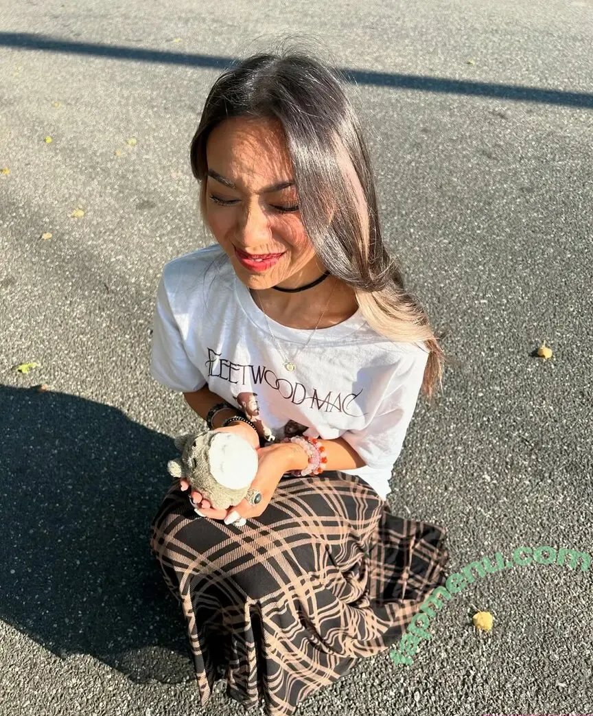 maybebaylee nude photo #0046 (maybebaylee)