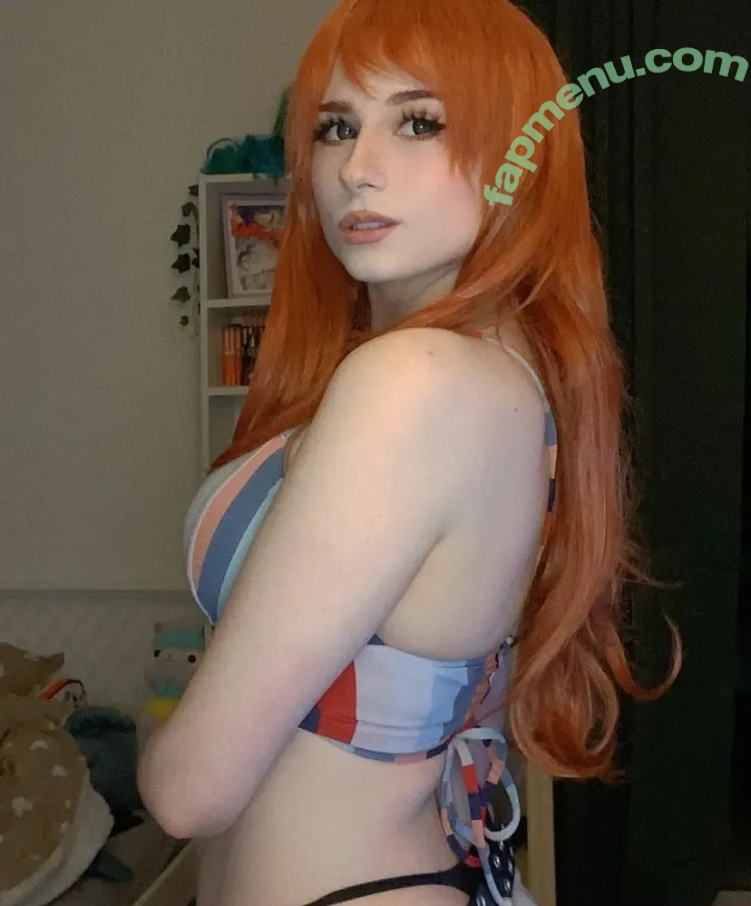 Maybee_cos nude photo #0005 (Maybee_cos)