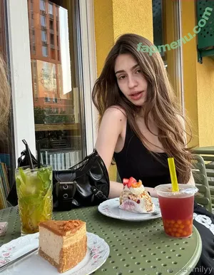 Maybeemilyy / maybeemily nude photo #0018