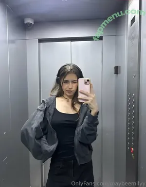 Maybeemilyy / maybeemily nude photo #0031