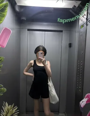 Maybeemilyy / maybeemily nude photo #0032