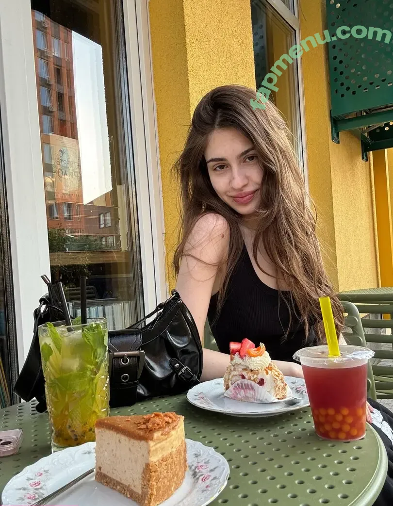 Maybeemilyy nude photo #0017 (maybeemily)