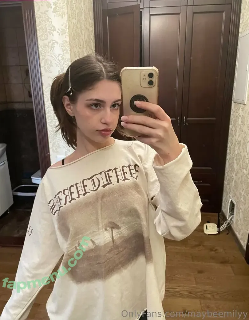 Maybeemilyy nude photo #0025 (maybeemily)