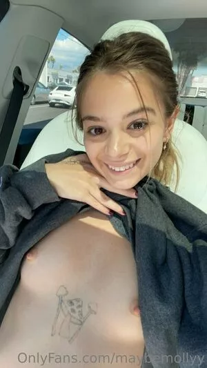 maybemollyy / Molly Little / maybemollyyy nude photo #0026