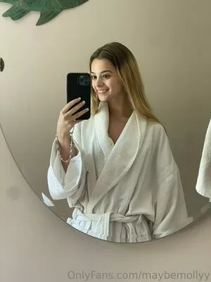 maybemollyy / Molly Little / maybemollyyy nude photo #0040