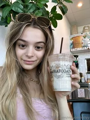 maybemollyy / Molly Little / maybemollyyy nude photo #0224