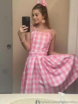 maybemollyy / Molly Little / maybemollyyy nude photo #0244