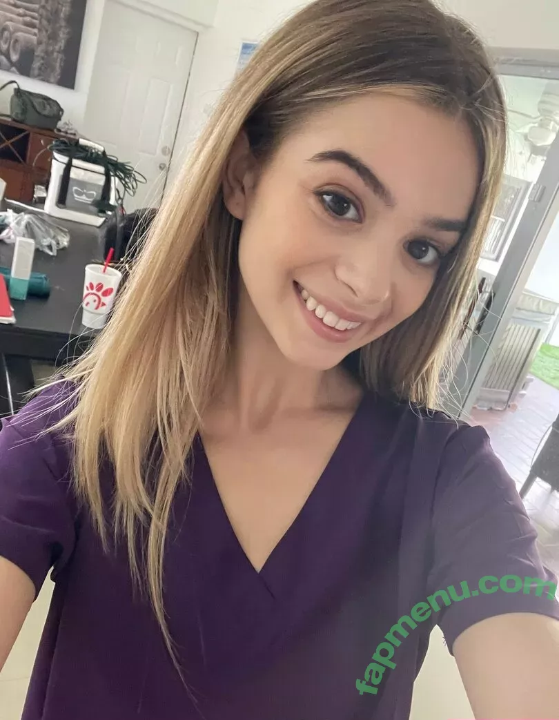 maybemollyy nude photo #0231 (Molly Little / maybemollyyy)