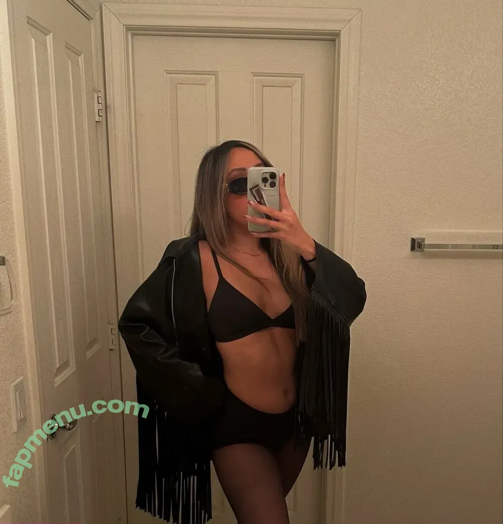 maybexmars nude photo #0085 (MARSHAXXXMAY / maybemaex)