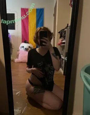 maybexxxhailey / maybe.hailey nude photo #0008