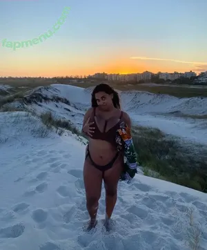 Mayellen / _mayellenmoraes / frenchybae nude photo #0059