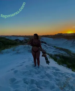 Mayellen / _mayellenmoraes / frenchybae nude photo #0060