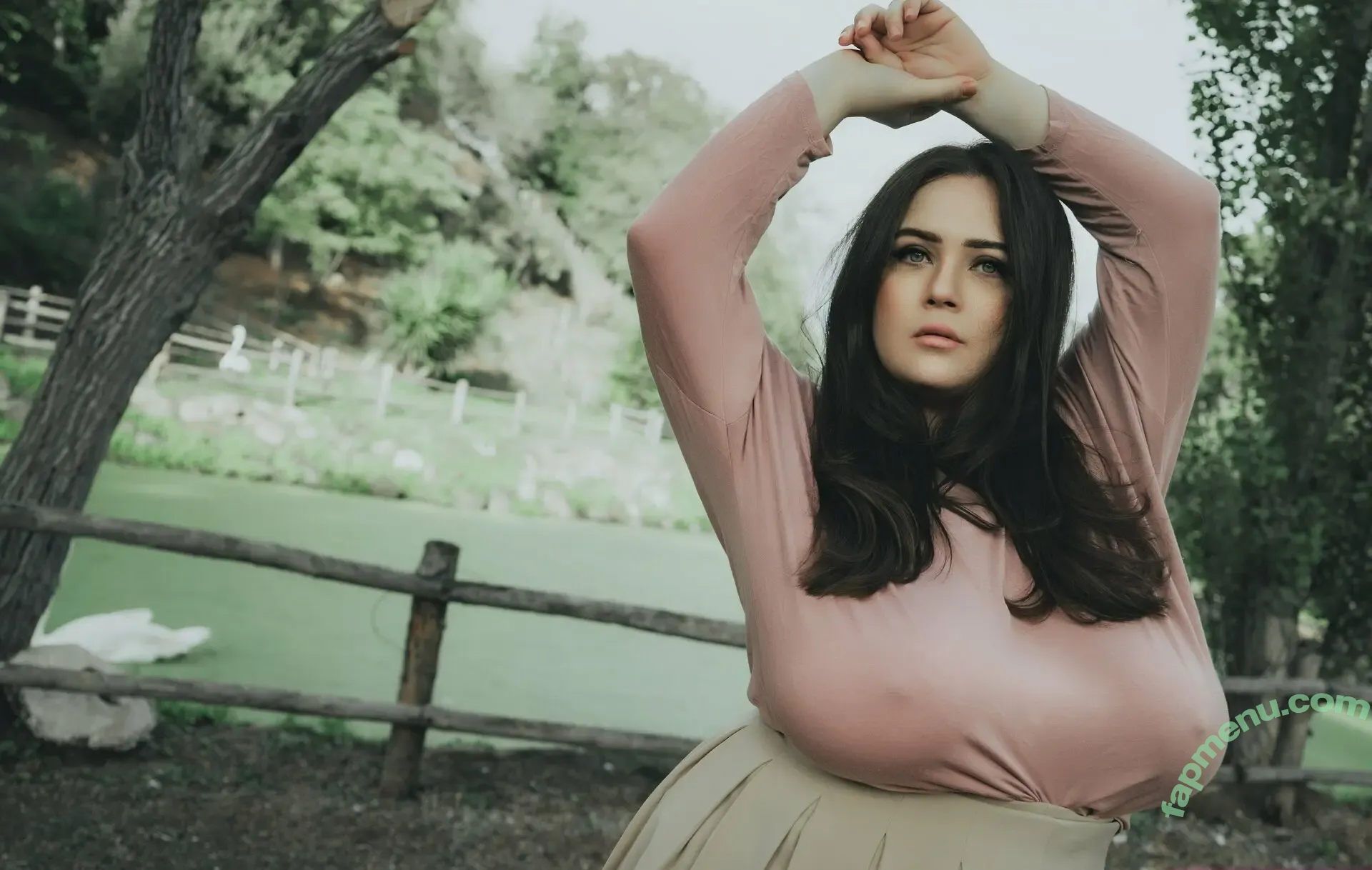 Mayer Lil nude photo #0327 (mayer_lil / mayer_lila)