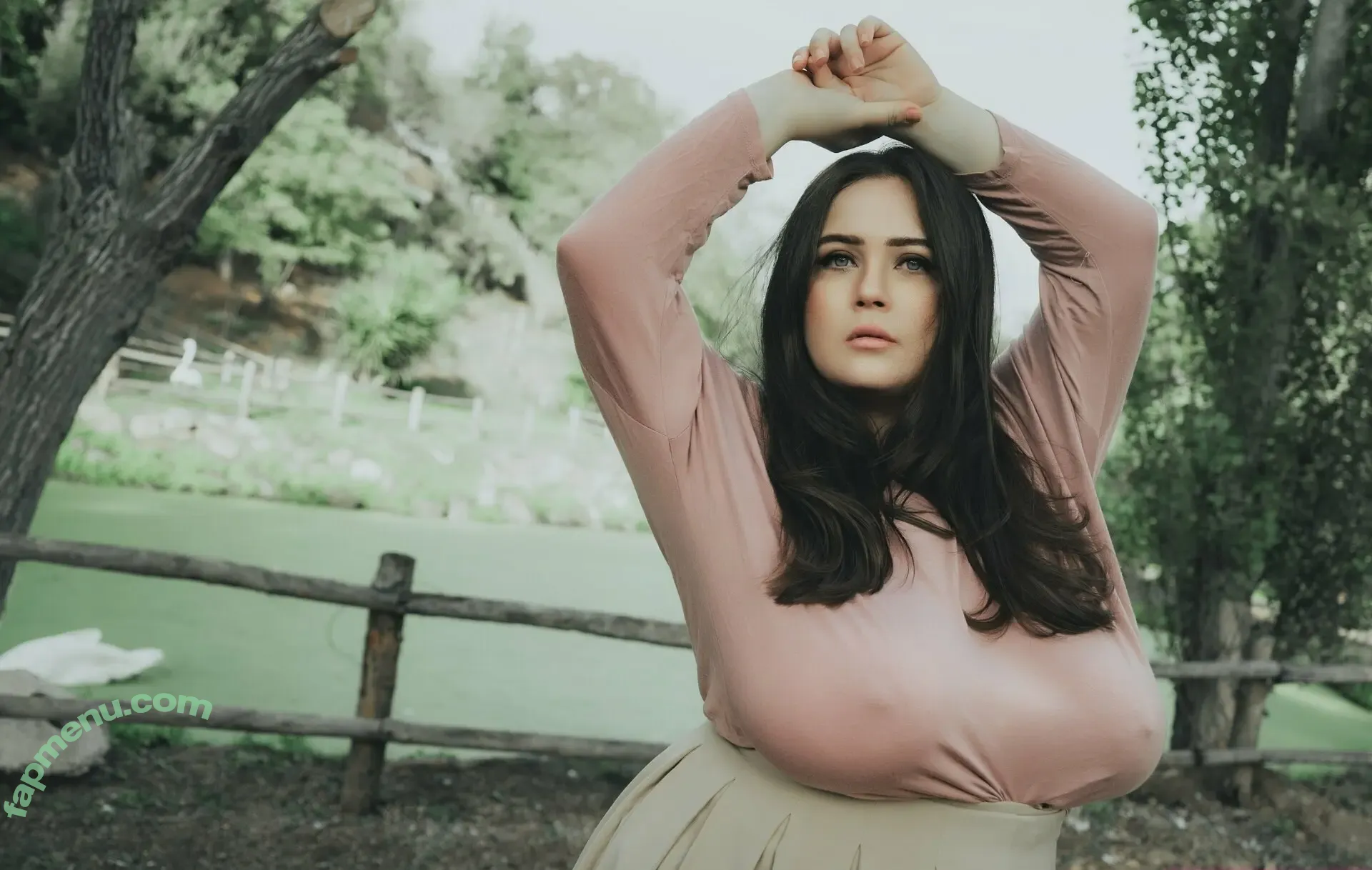 Mayer Lil nude photo #0329 (mayer_lil / mayer_lila)