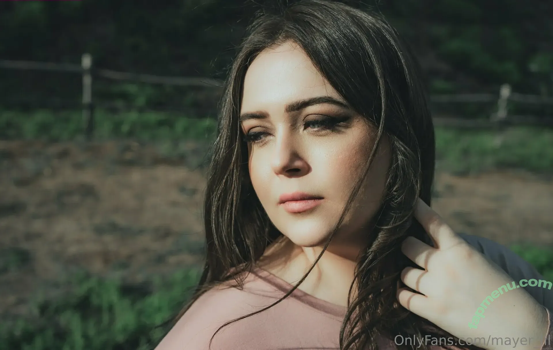 Mayer Lil nude photo #0338 (mayer_lil / mayer_lila)