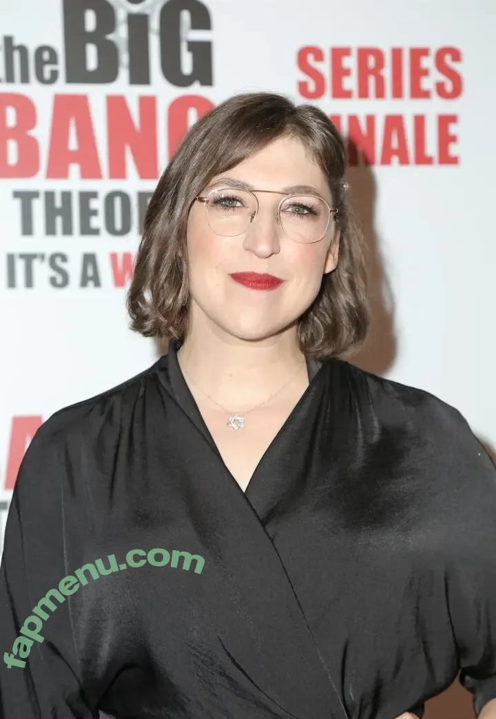 Mayim Bialik nude photo #0010 (missmayim)