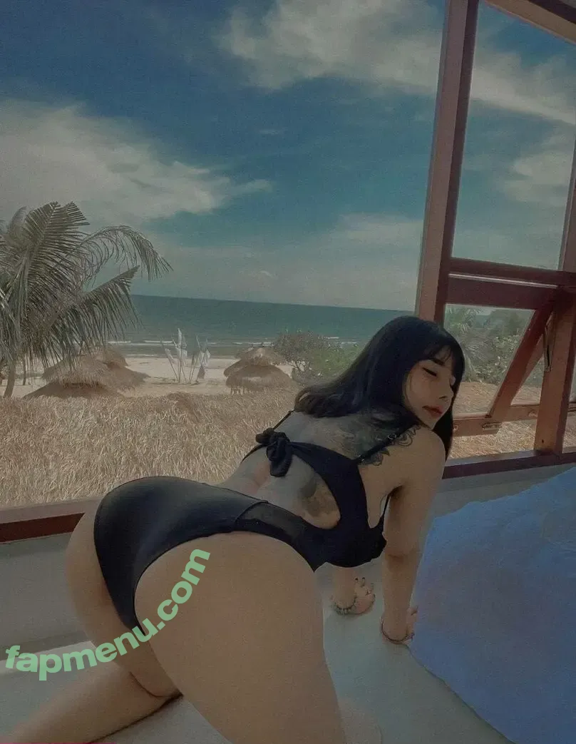 Maymae nude photo #0137 (maymae.kh / maymaekhu)