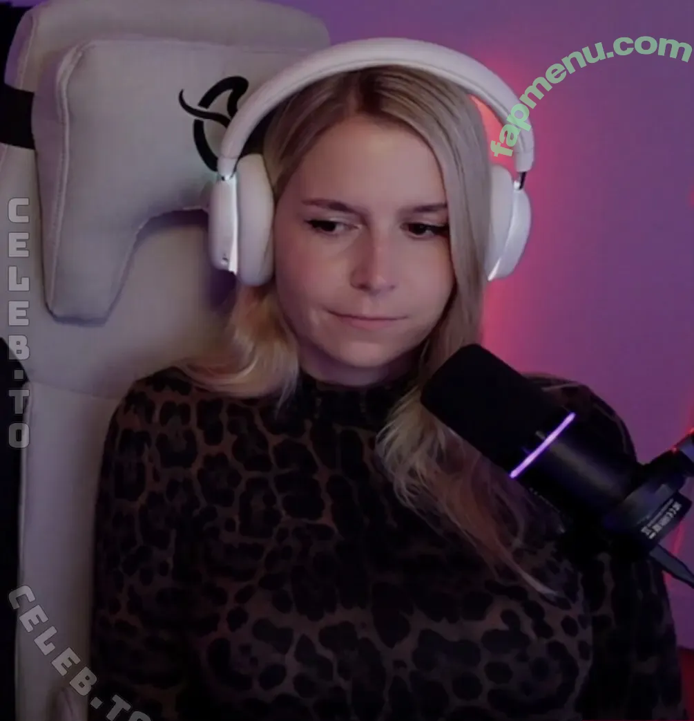 Mayo Dee nude photo #0126 (mayo_dee / mayodee)