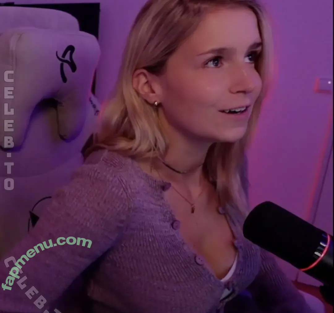 Mayo Dee nude photo #0131 (mayo_dee / mayodee)