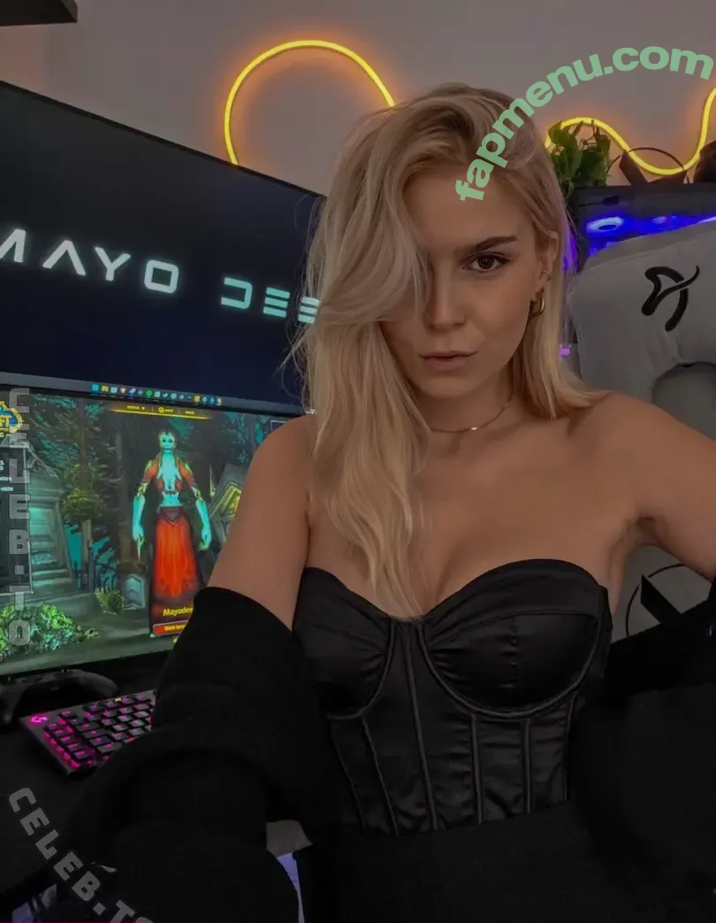 Mayo Dee nude photo #0148 (mayo_dee / mayo_dee_)