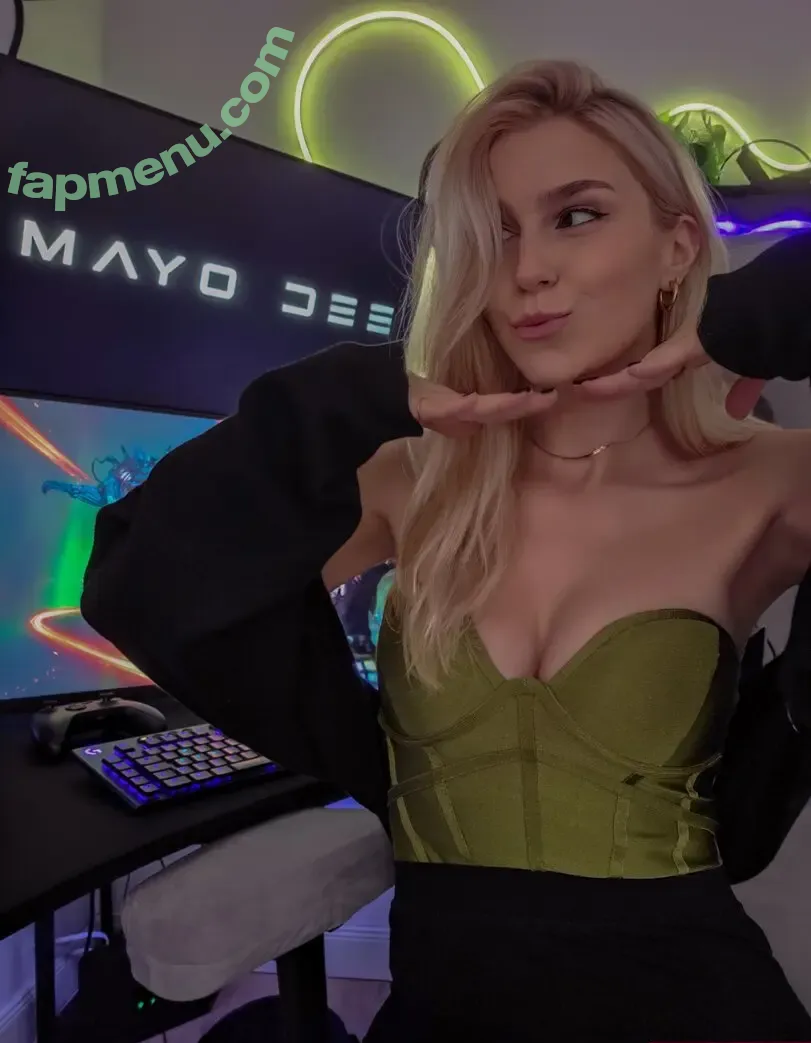 Mayo Dee nude photo #0158 (mayo_dee / mayo_dee_)