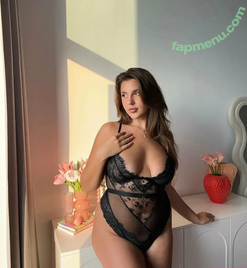 Mayridts nude photo #0002 (Mayridts)