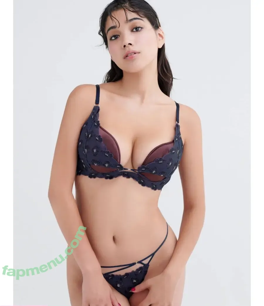 Mayuri nude photo #0484 (GiGi Tatei / mayumayumma / mayurinn0319)