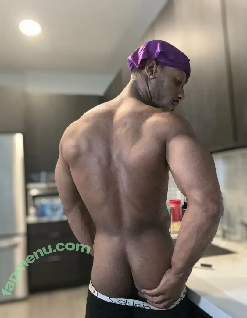 mazeethegoat nude photo #0113 (Kevie Hendrix)