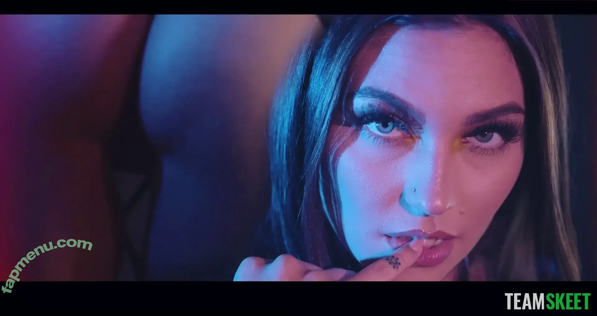 mazeethegoat nude photo #0144 (Kevie Hendrix)