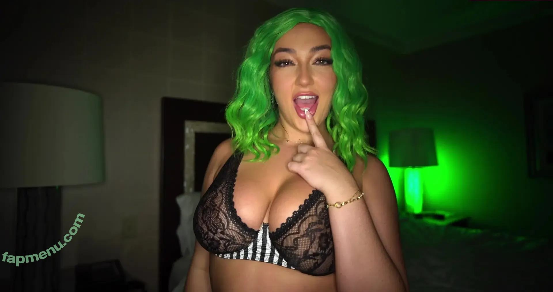 mazeethegoat nude photo #0157 (Kevie Hendrix)