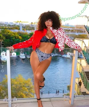 Mbeeco nude photo #0015