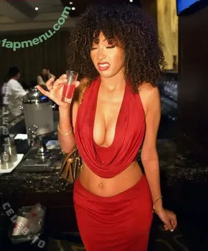 Mbeeco nude photo #0045