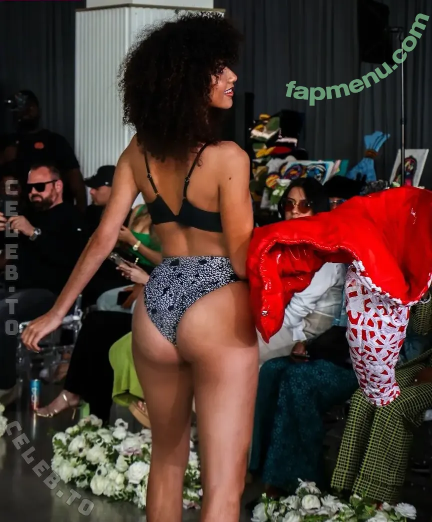 Mbeeco nude photo #0011 (Mbeeco)