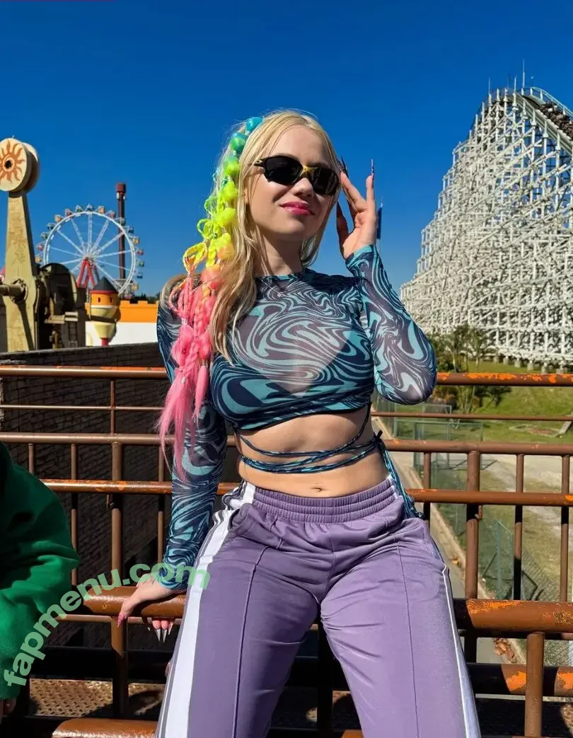 MC Erikah nude photo #0051 (mcerikah / mcerikahofc)