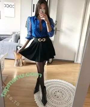 Mc_graviere nude photo #0034