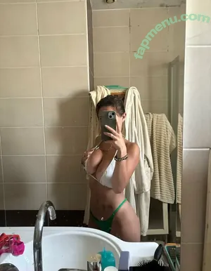 mchrdd / manon_chrd nude photo #0016