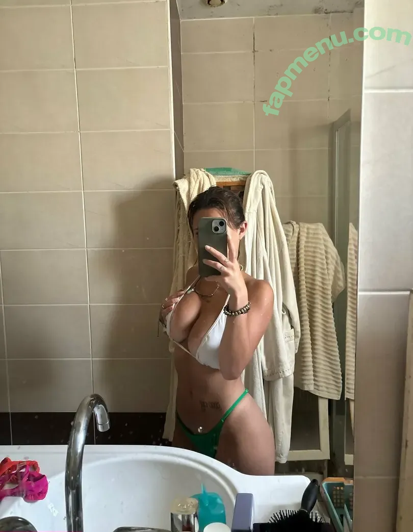 mchrdd nude photo #0016 (manon_chrd)