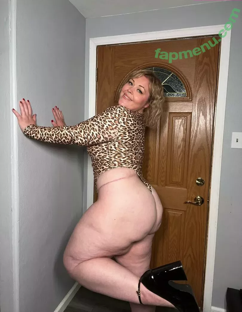 mcjigglezzz nude photo #0058 (mcjigglezz)