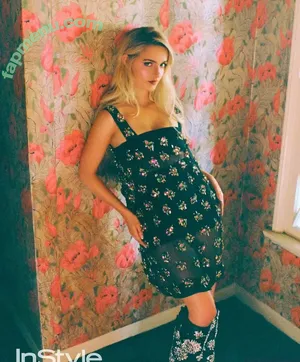 Mckenna Grace / mckennagrace / mckennagraceful nude photo #0128