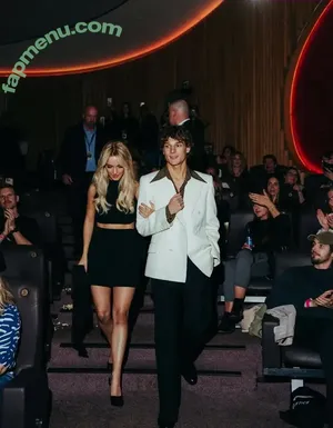 Mckenna Grace / mckennagrace / mckennagraceful nude photo #0238