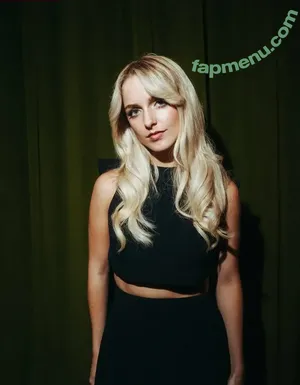 Mckenna Grace / mckennagrace / mckennagraceful nude photo #0240