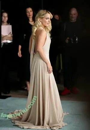 Mckenna Grace / mckennagrace / mckennagraceful nude photo #0283