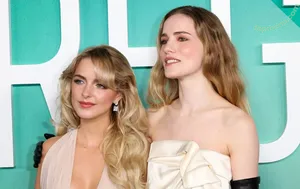 Mckenna Grace / mckennagrace / mckennagraceful nude photo #0285