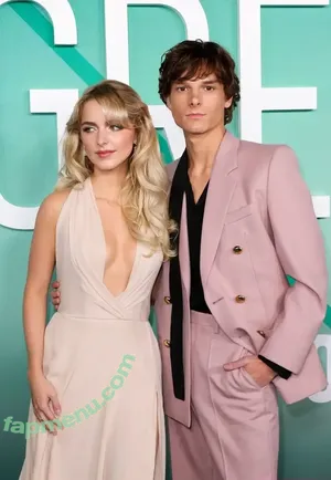 Mckenna Grace / mckennagrace / mckennagraceful nude photo #0337