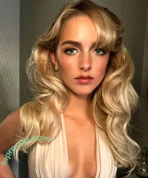 Mckenna Grace / mckennagrace / mckennagraceful nude photo #0371