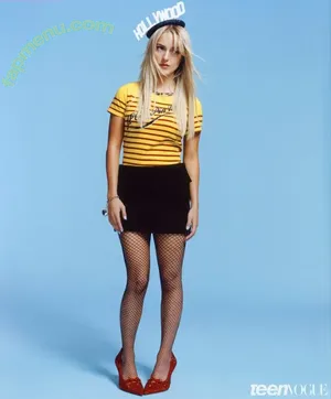 Mckenna Grace / mckennagrace / mckennagraceful nude photo #0440